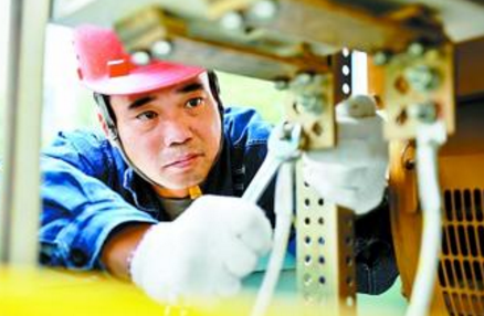 二次供水設備檢修.png 二次供水設備檢修.png